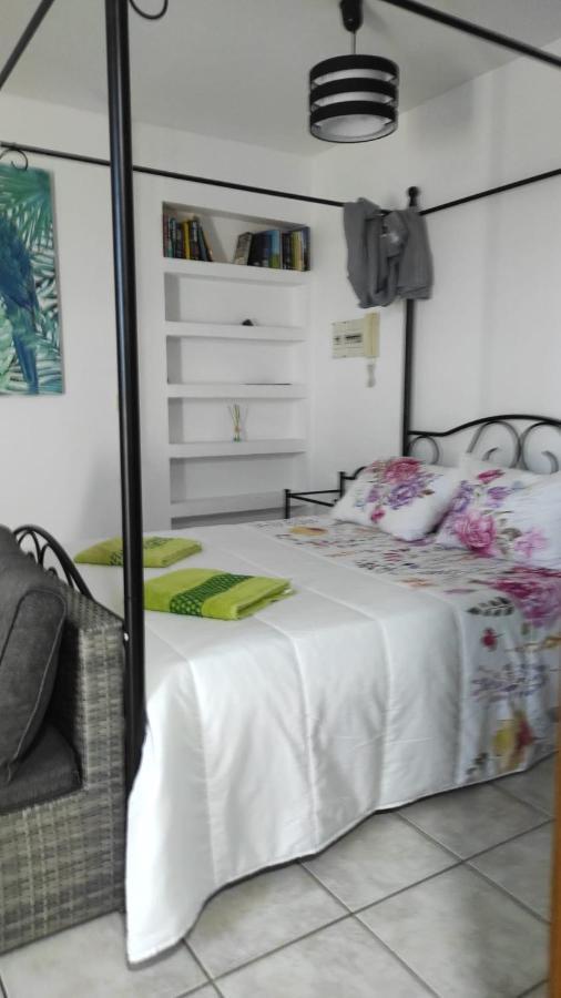 Apartment Atico Con Vistas , Jacuzzi , Terraza Y Barbacoa Arinaga