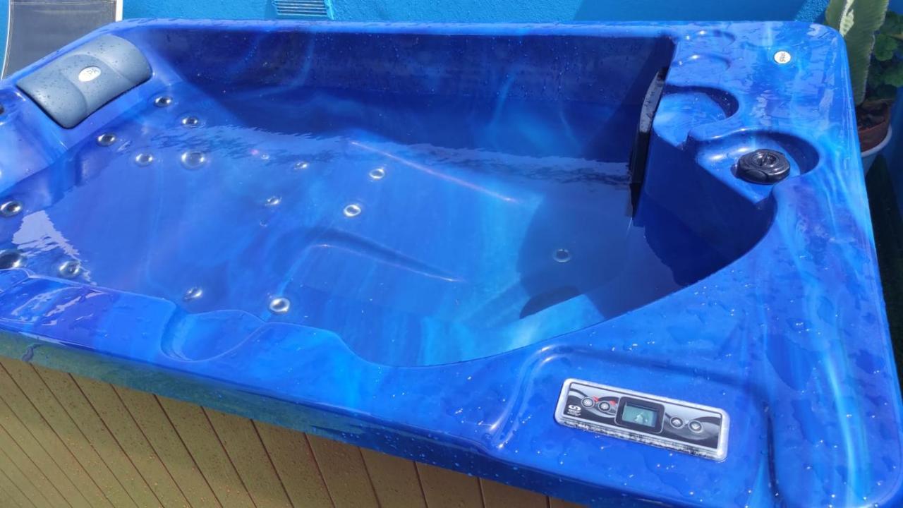 Atico Con Vistas , Jacuzzi , Terraza Y Barbacoa
